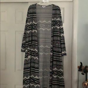 LuLaRoe Sarah sweater